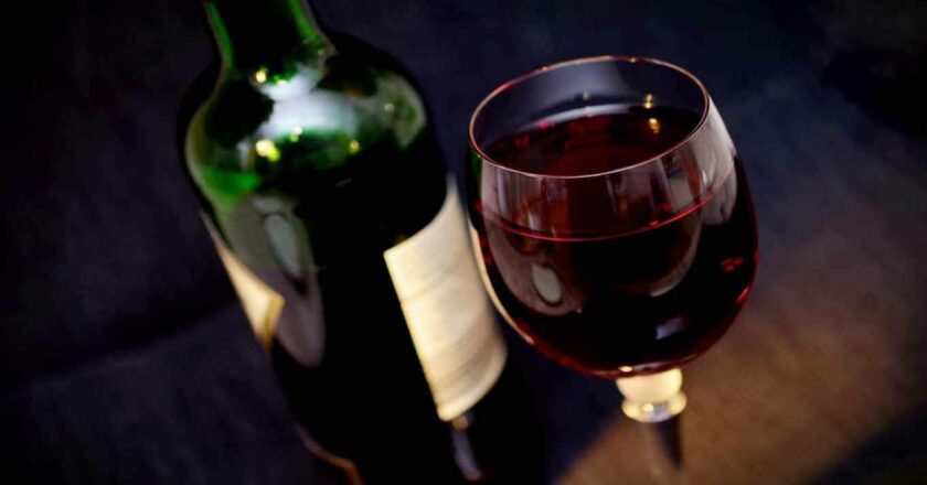 Le persone che amano il vino la birra e il cioccolato vivono di più